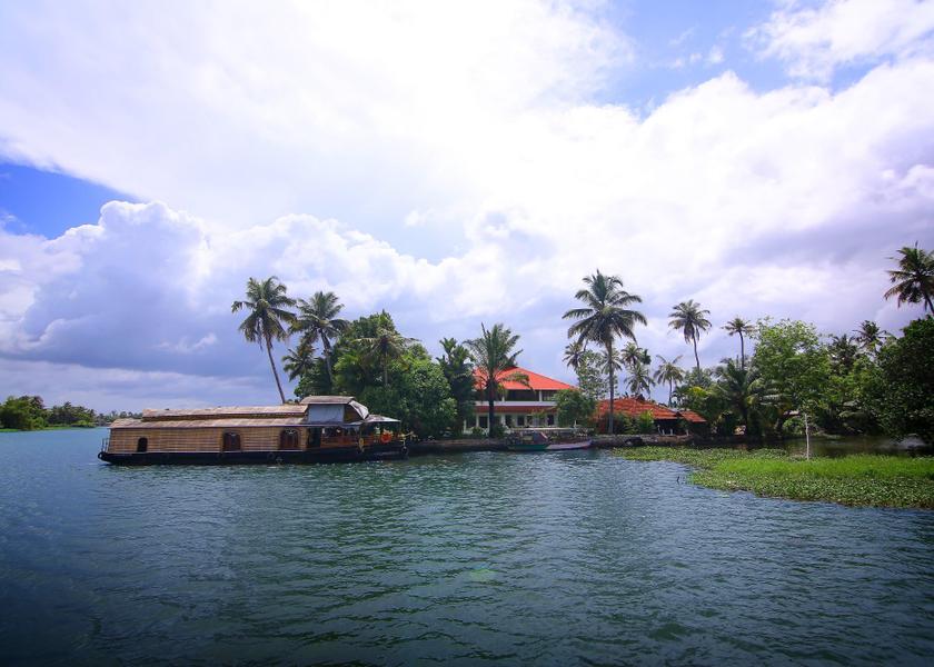 Kerala Alleppey Hotel Exterior