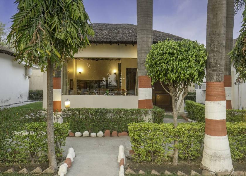 Uttarakhand Ramnagar Hotel Exterior