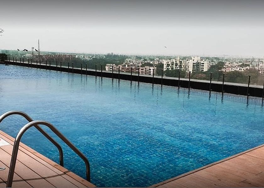 Delhi Delhi Pool