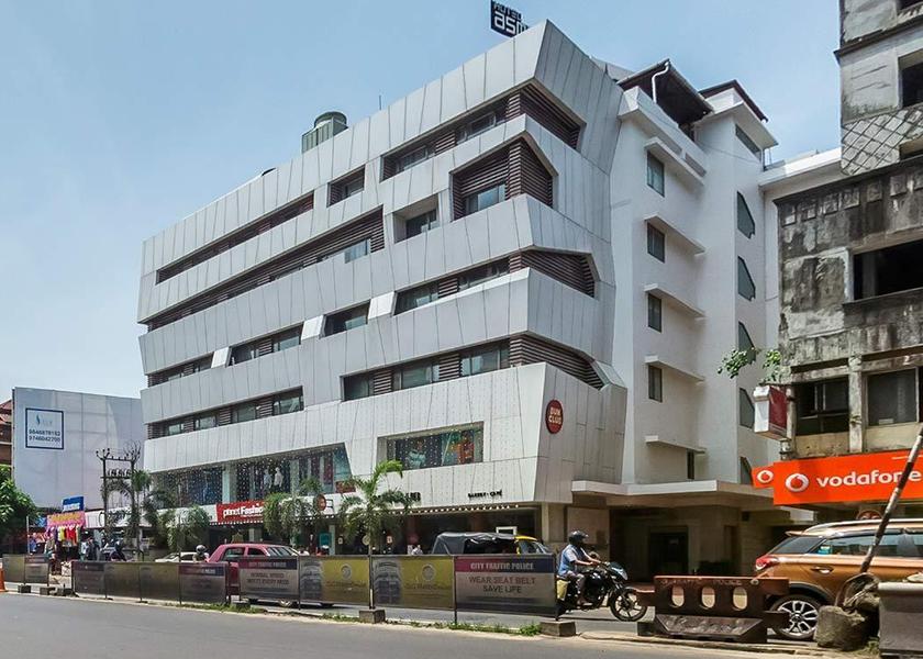 Kerala Kozhikode Hotel Exterior