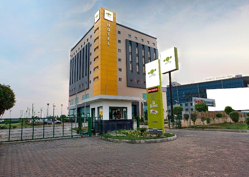 Uttar Pradesh Noida Hotel Exterior