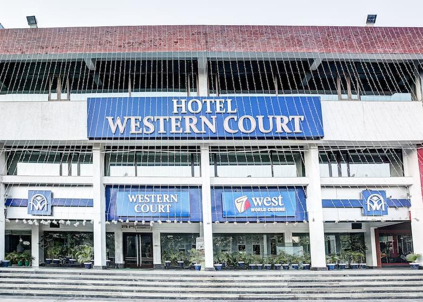 Punjab Chandigarh Hotel Exterior