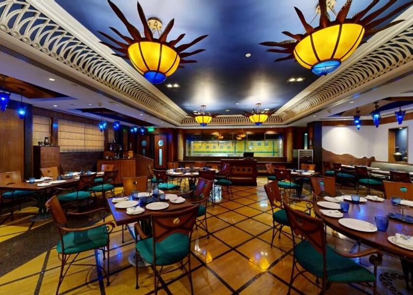 Delhi Delhi Food & Dining