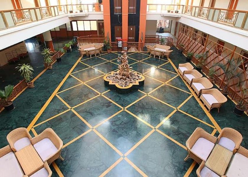 Gujarat Saputara Lobby