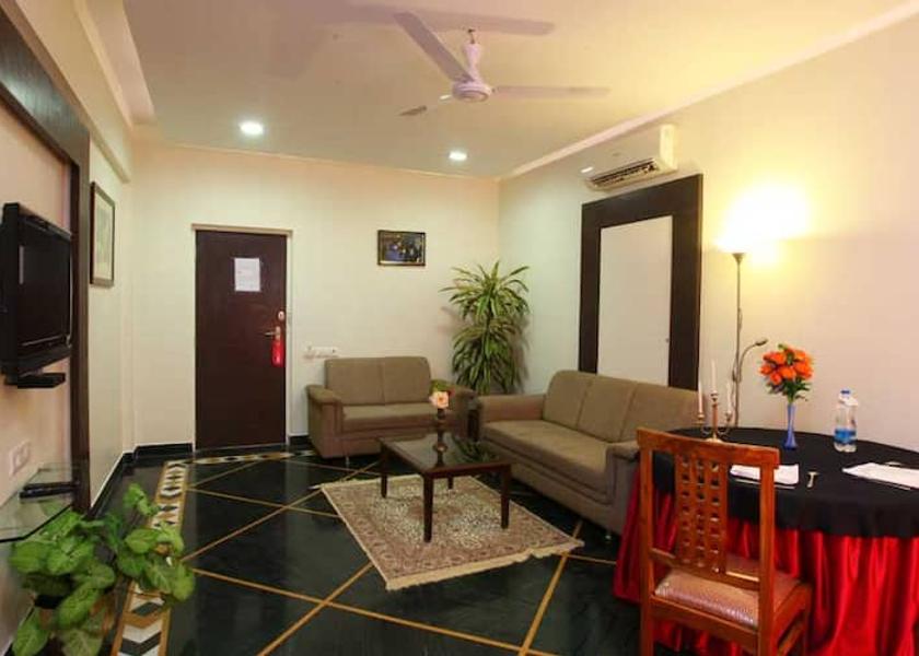 Gujarat Saputara Dining Area