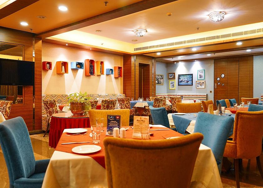Madhya Pradesh Indore Food & Dining