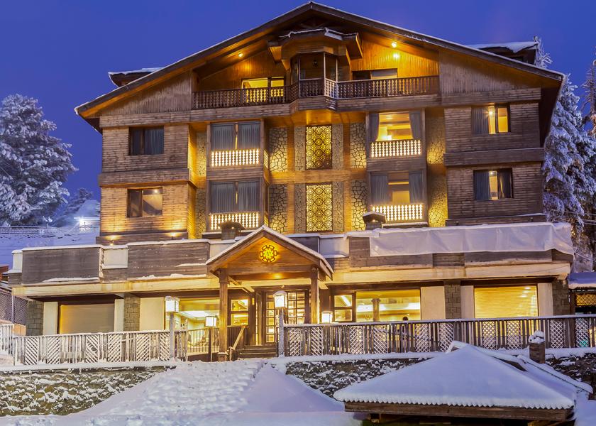 Jammu and Kashmir Gulmarg Hotel Exterior