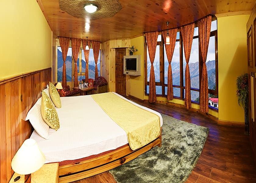 Himachal Pradesh Manali Super Deluxe Room