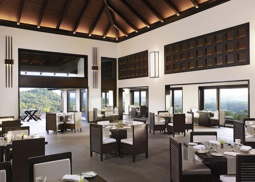 Karnataka Madikeri Breakfast area