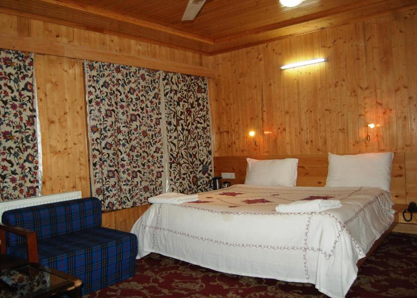 Jammu and Kashmir Pahalgam 1025