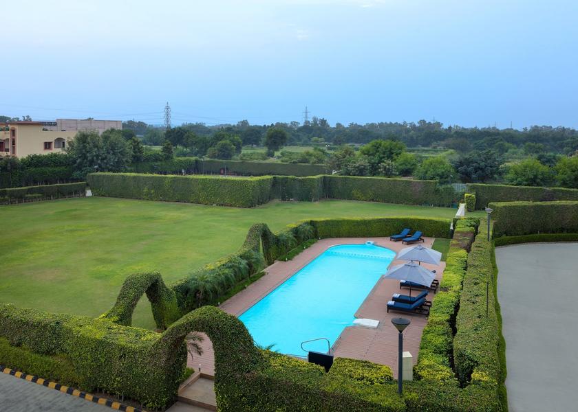 Delhi Delhi Premier Guest Room - Pool View