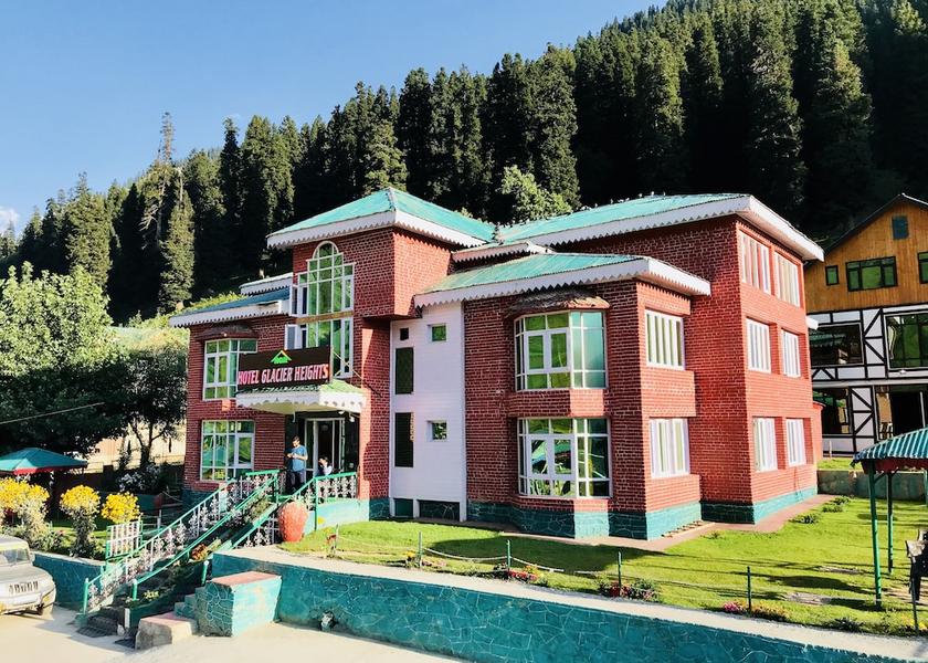 Jammu and Kashmir Sonamarg Hotel Exterior