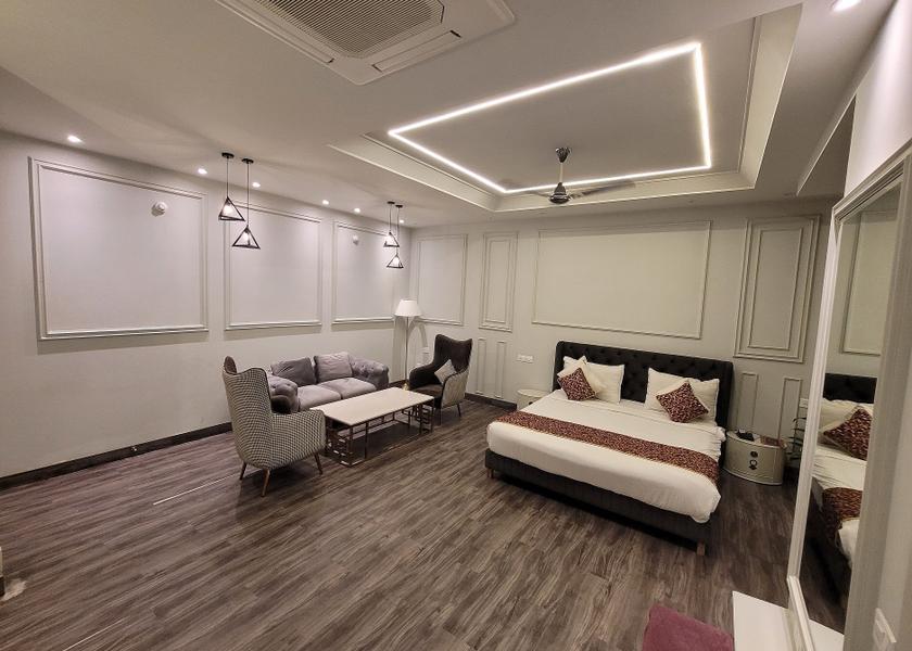 Punjab Ludhiana Regency Suite