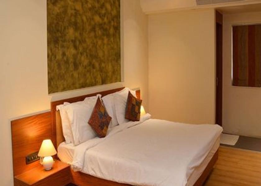 Gujarat Bhuj Deluxe Double Room, 1 Double Bed, Smoking (Efficiency)