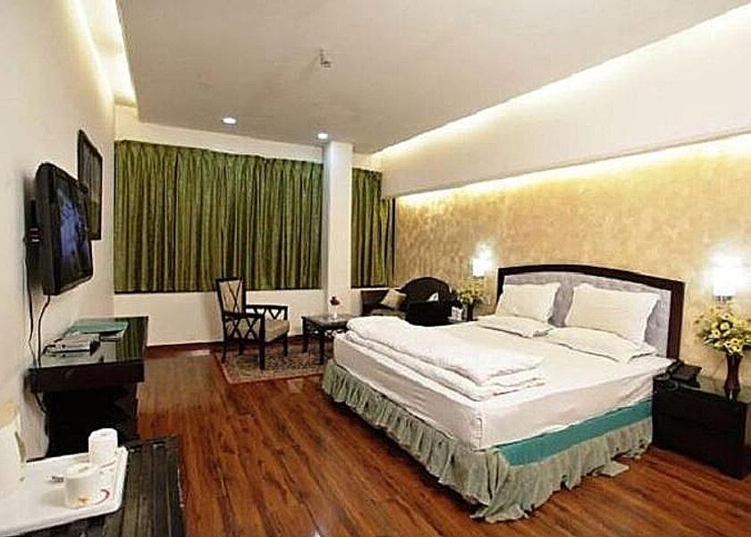Jammu and Kashmir Srinagar Super Deluxe