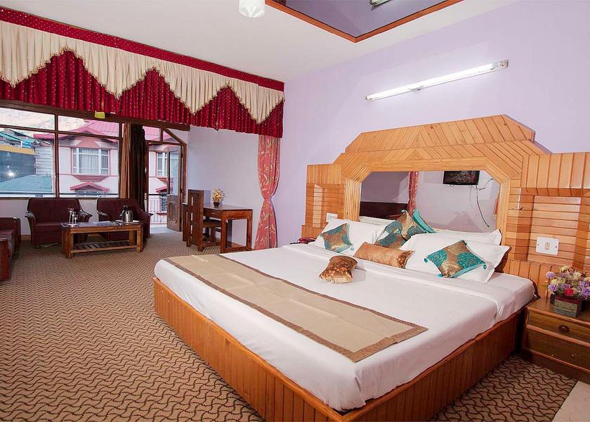 Himachal Pradesh Manali Honeymoon Suite