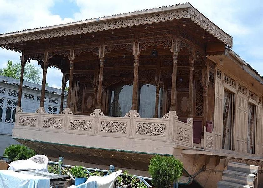 Jammu and Kashmir Srinagar Hotel Exterior