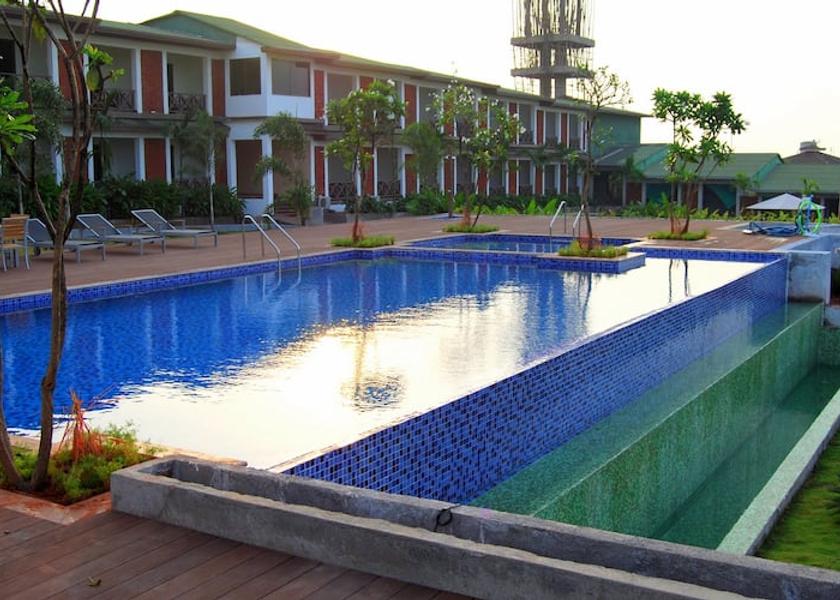 Maharashtra Ganpatipule Pool
