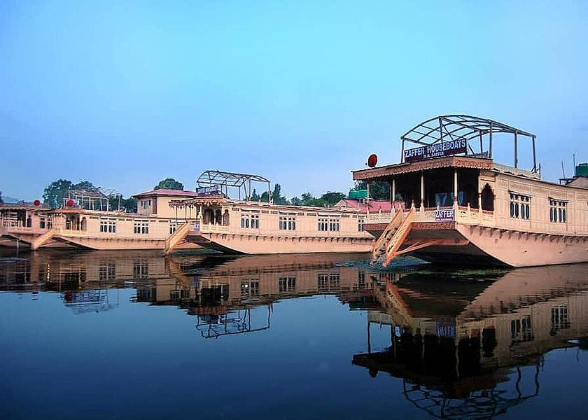 Jammu and Kashmir Srinagar Hotel View