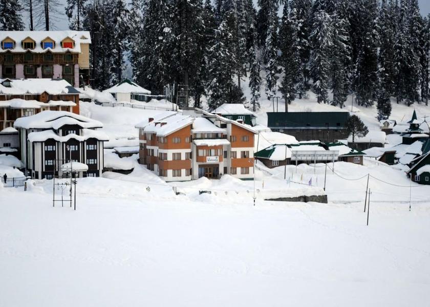 Jammu and Kashmir Gulmarg Hotel Exterior