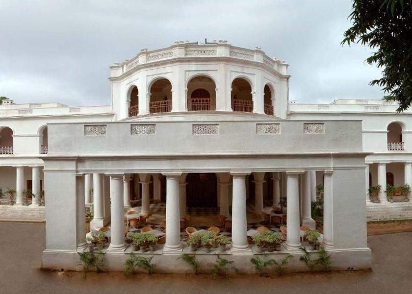 Punjab Patiala Hotel Exterior