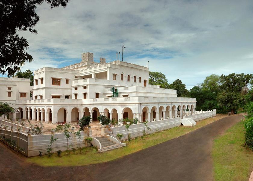 Punjab Patiala Hotel Exterior