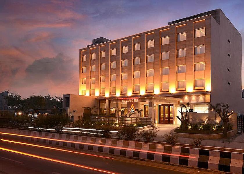 Uttar Pradesh Noida Hotel Exterior