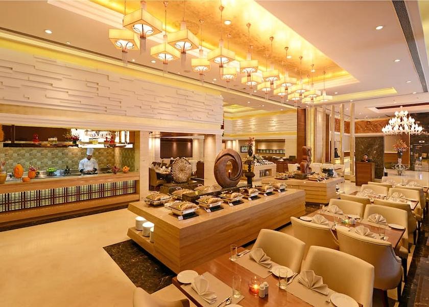 Uttar Pradesh Noida Food & Dining
