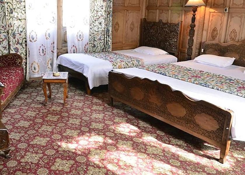 Jammu and Kashmir Srinagar Bedroom