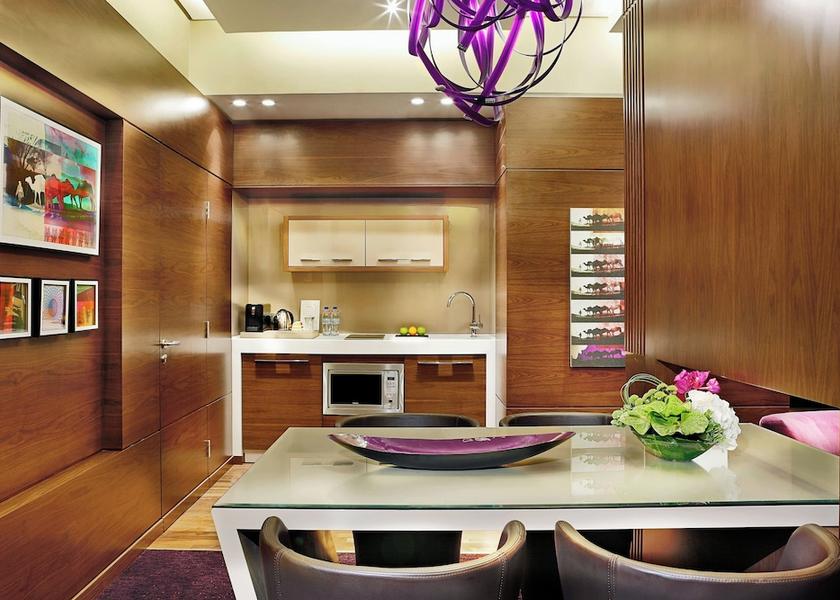  Doha Room