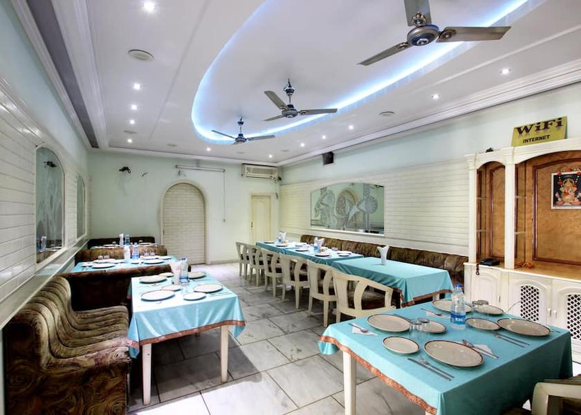 Uttar Pradesh Meerut Food & Dining