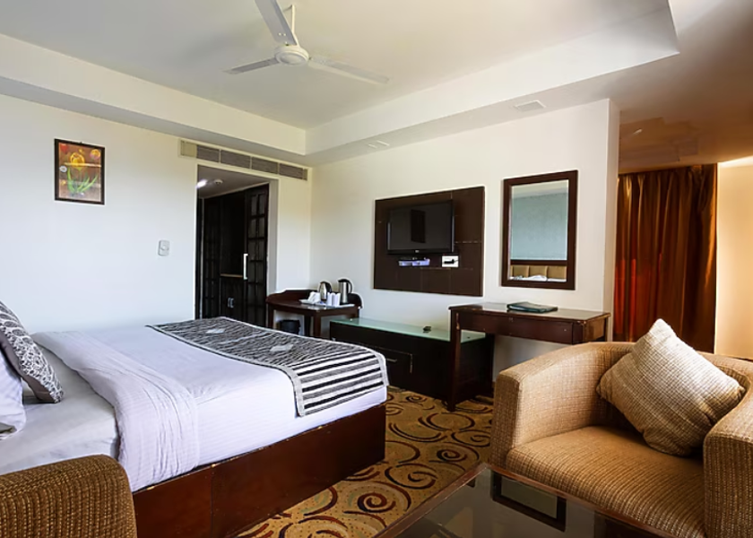 Jammu and Kashmir Patnitop Executive Double Room With Valley View