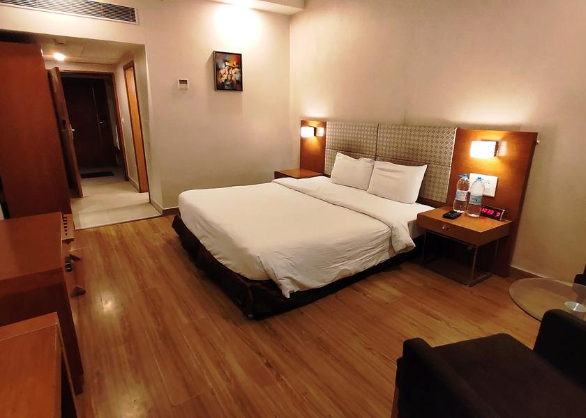Telangana Hyderabad Superior Room - 01 KING BED, Non - Smoking, Wifi, Safe, Minibar