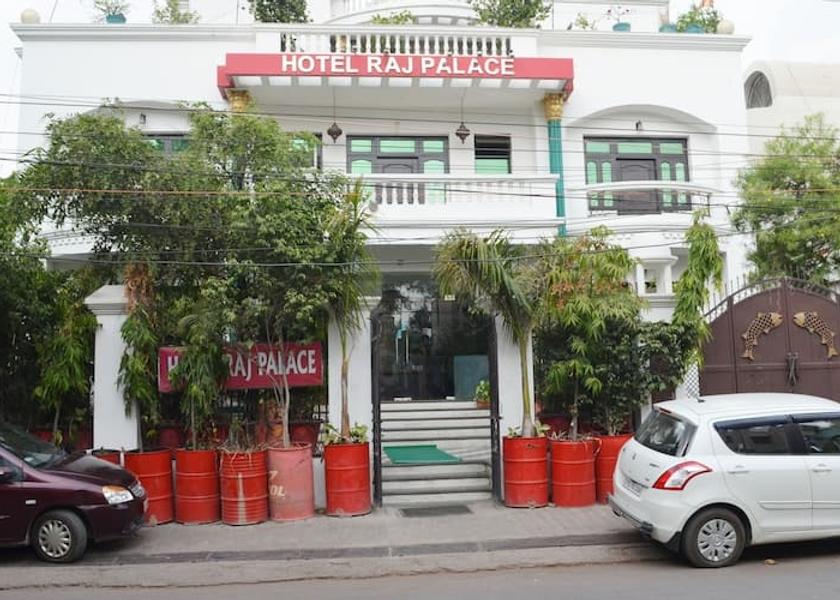 Uttar Pradesh Lucknow Parking