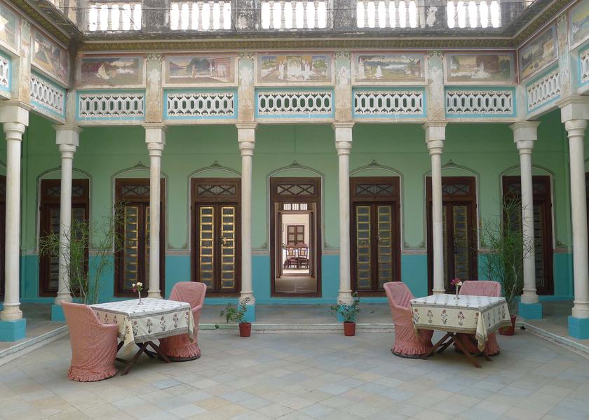 Rajasthan Jhunjhunun Hotel Exterior