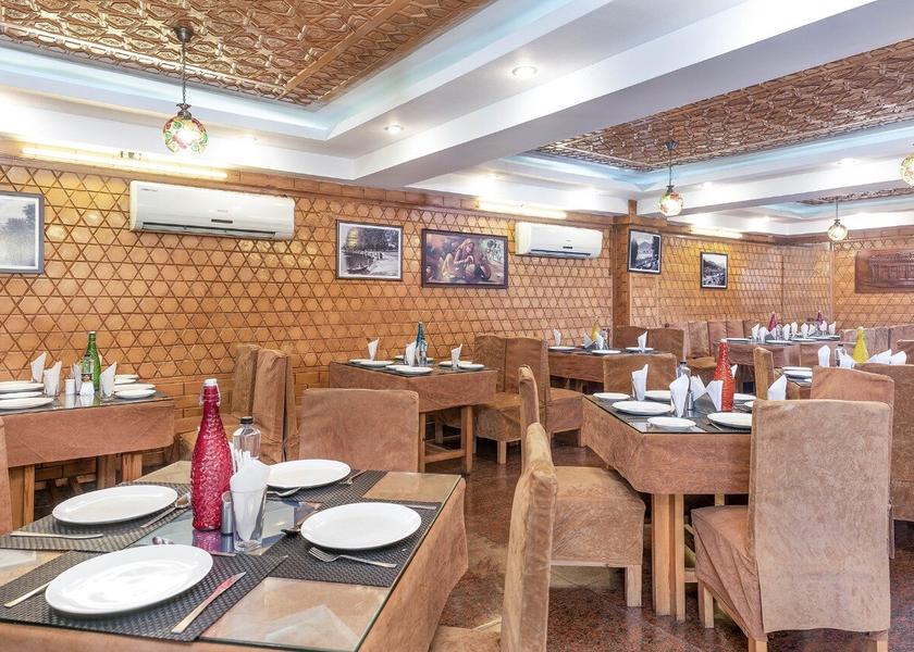 Jammu and Kashmir Srinagar Food & Dining