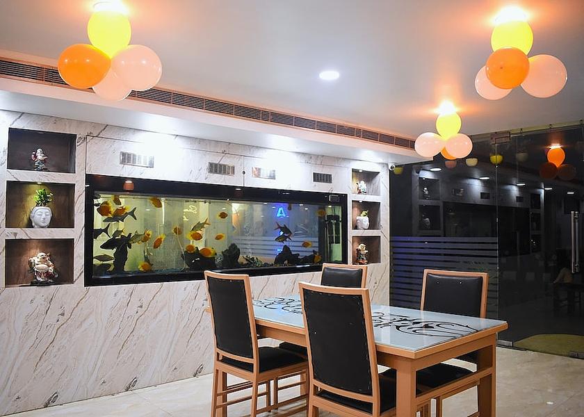 Uttar Pradesh Lucknow Breakfast area