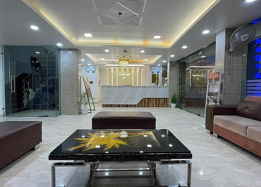 Uttar Pradesh Lucknow Public Areas