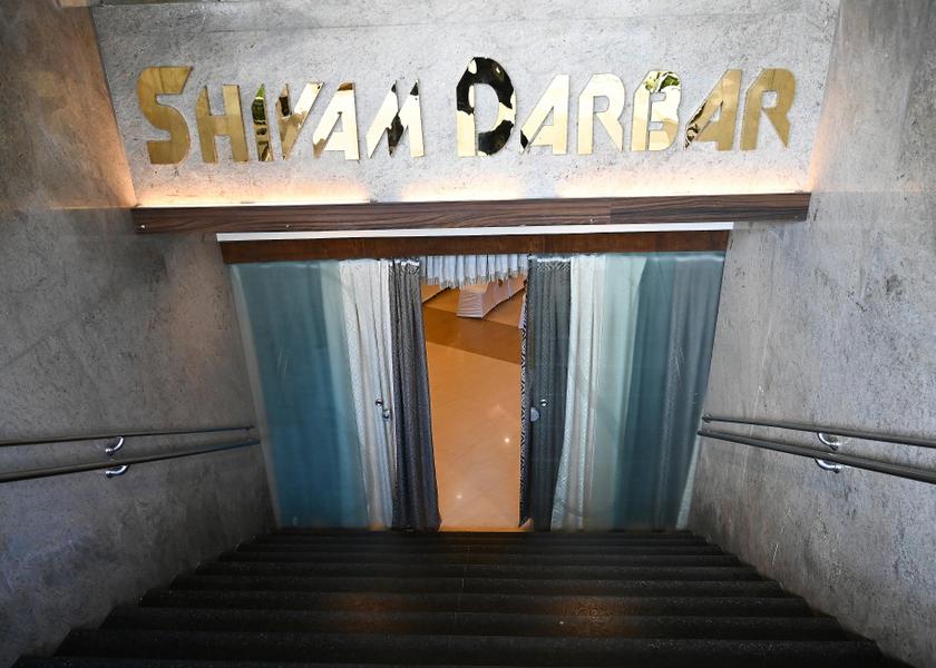 Uttar Pradesh Prayagraj Hotel Exterior