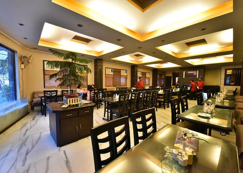 Uttar Pradesh Lucknow Food & Dining