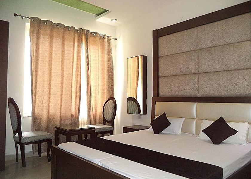 Uttarakhand Rishikesh Standard Room