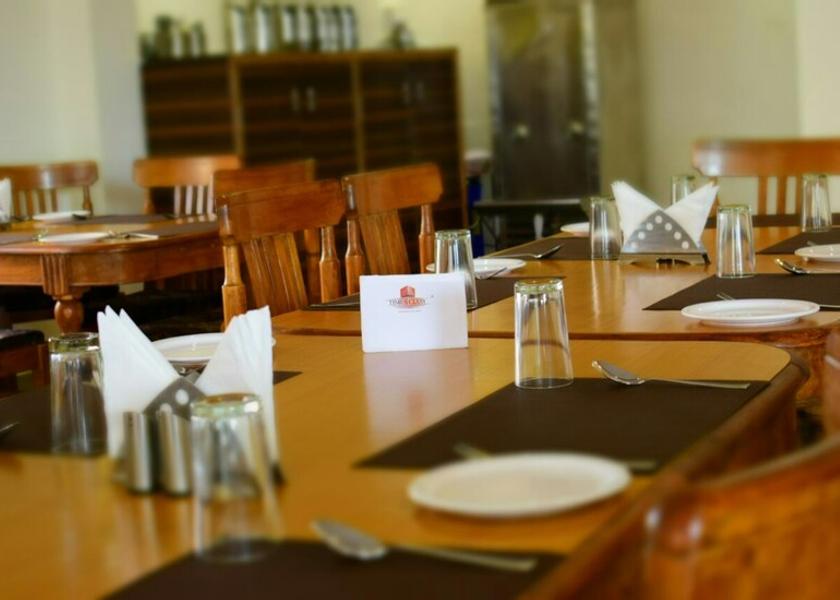 Maharashtra Shirdi Food & Dining