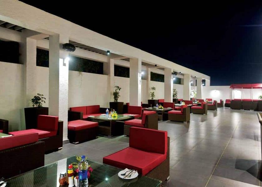 Maharashtra Ahmednagar Food & Dining