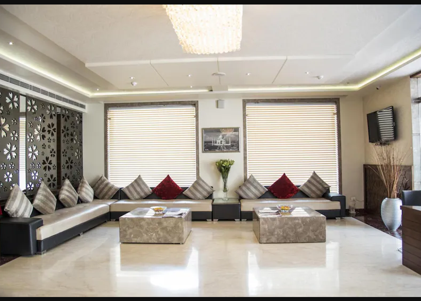 Uttar Pradesh Agra Lobby