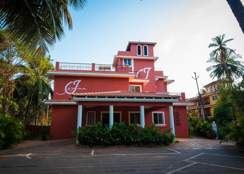 Goa Betalbatim Hotel Exterior