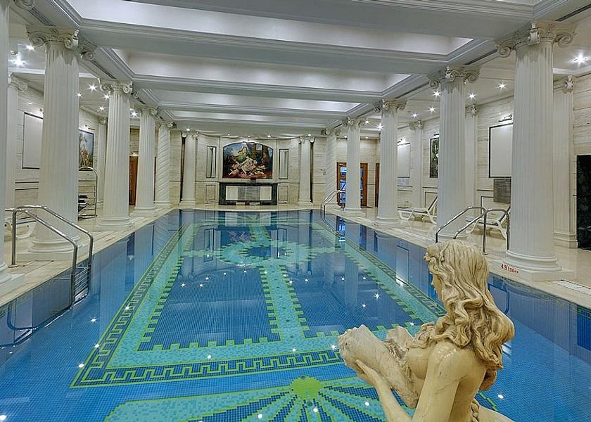 Gujarat Ahmedabad Indoor pool