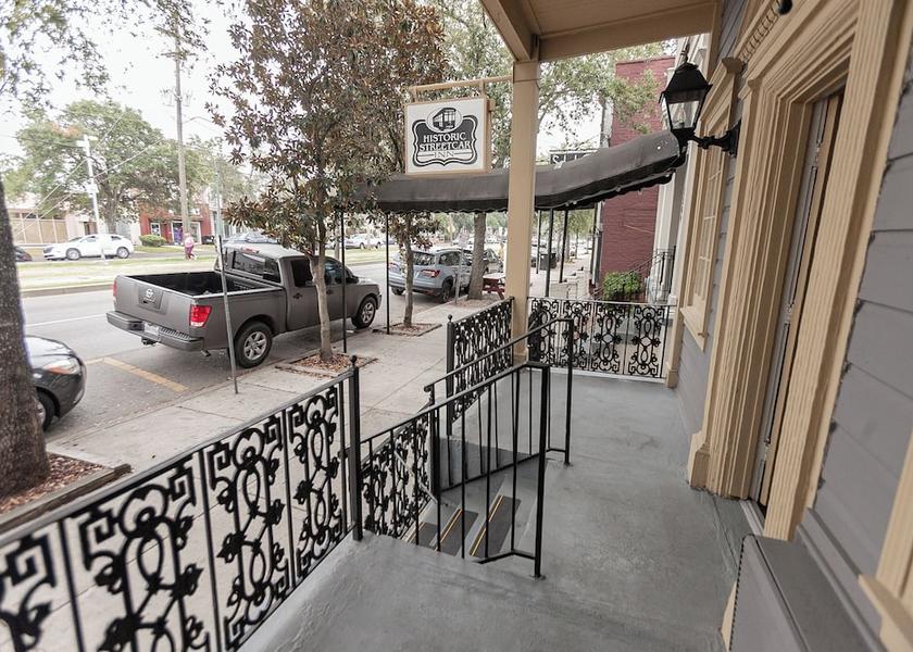 Louisiana New Orleans Terrace/patio