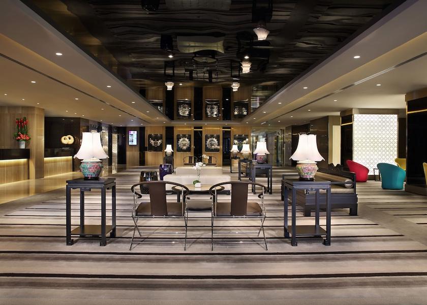  Singapore Lobby sitting area