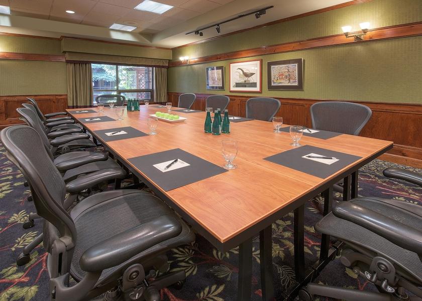Ontario Sault Ste. Marie Meeting Room