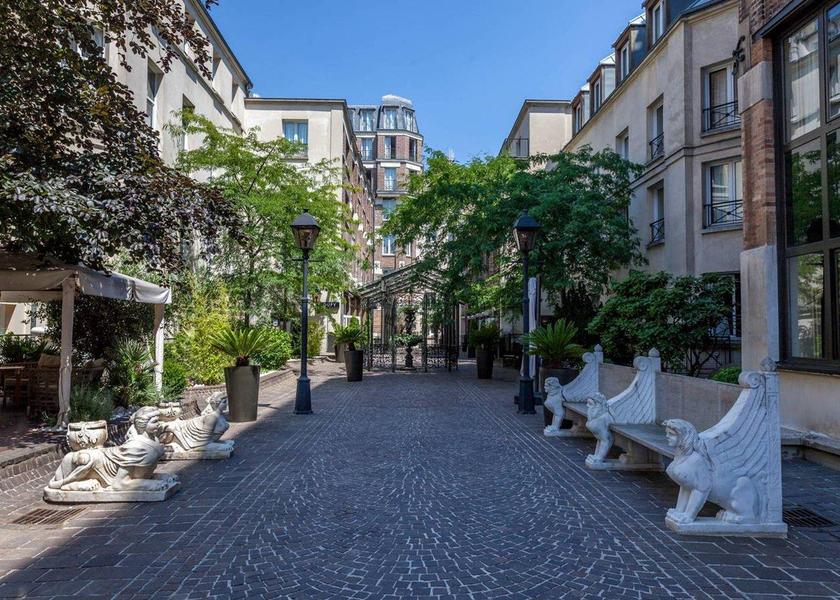 Île-de-France Paris Exterior view